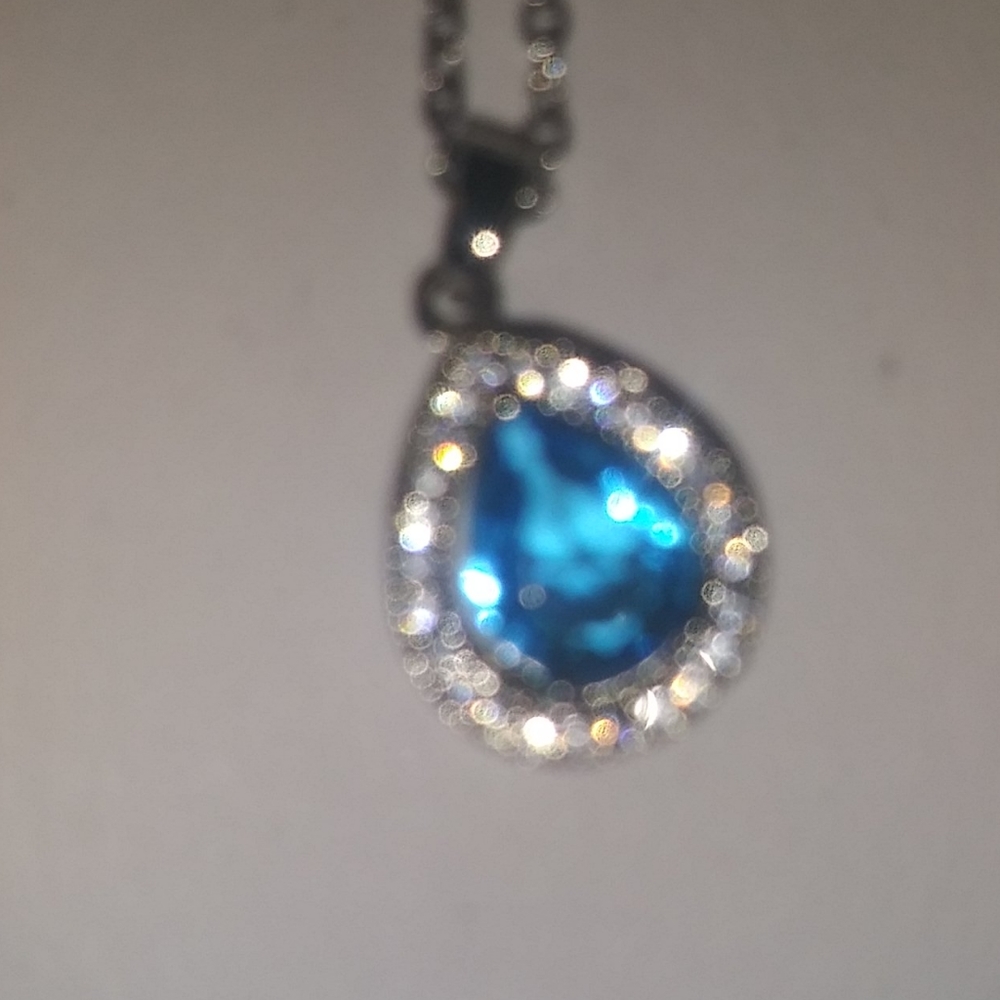 Nikola Valenti white gold plated Austrian blue gem - Picture 3 of 15